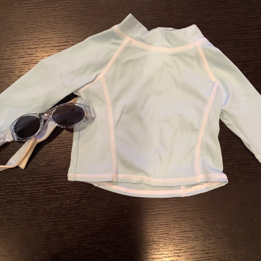 Infant/18M UV swim shirt & UV goggles!